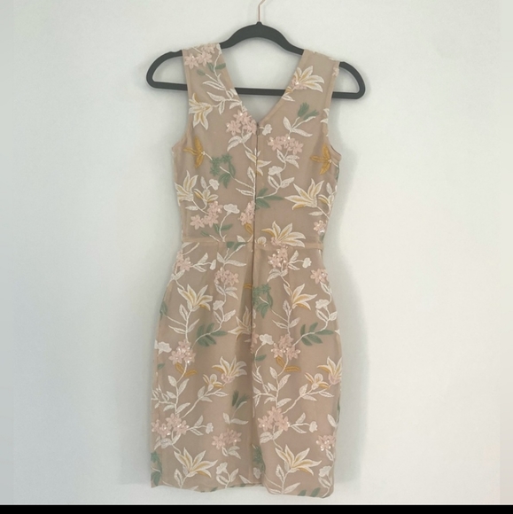 Dress the population - Picture 3 of 5